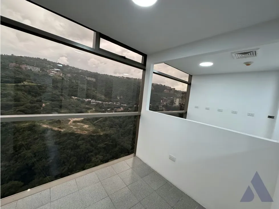 Alquilo oficina 105m2 Torre Xpress, Macaracuay 3312 - 27
