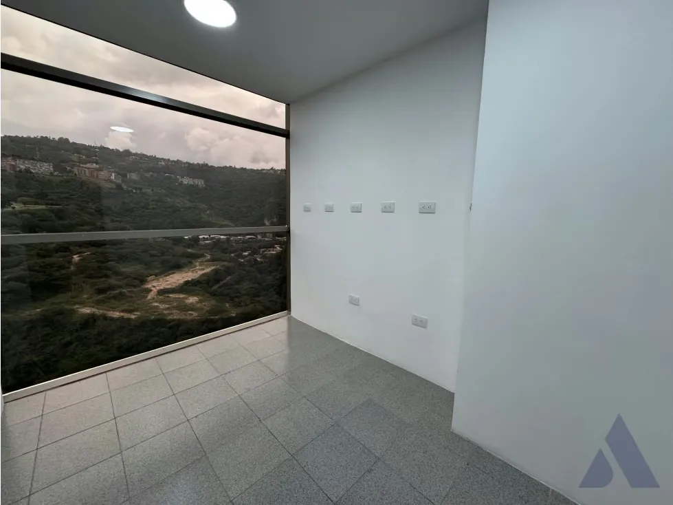Alquilo oficina 105m2 Torre Xpress, Macaracuay 3312 - 28