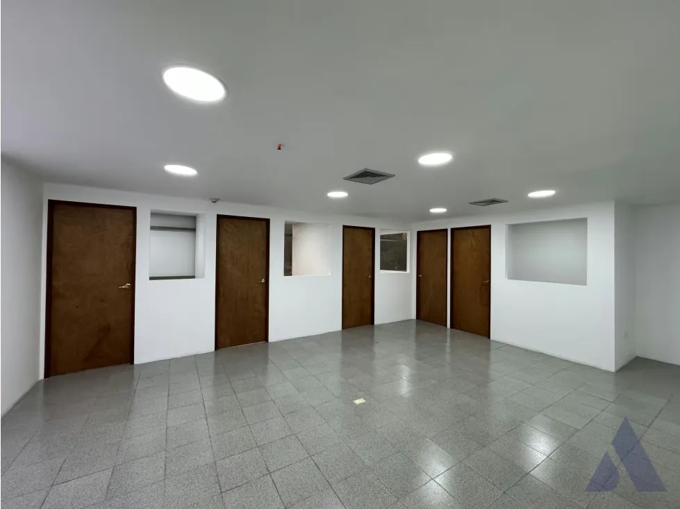Alquilo oficina 105m2 Torre Xpress, Macaracuay 3312 - 32
