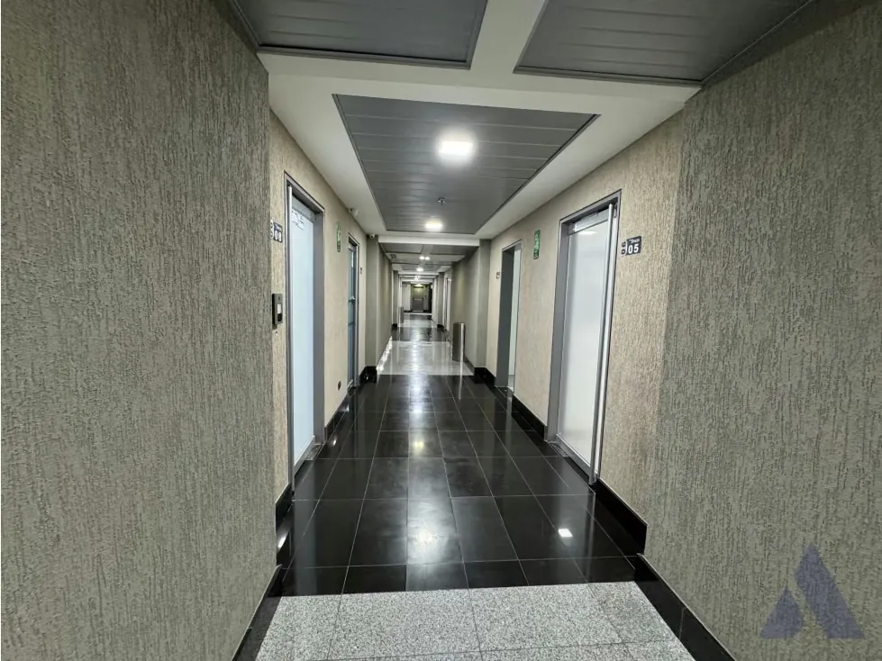 Alquilo oficina 105m2 Torre Xpress, Macaracuay 3312 - 33