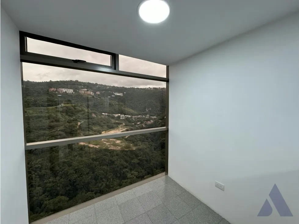 Alquilo oficina 105m2 Torre Xpress, Macaracuay 3312 - 5