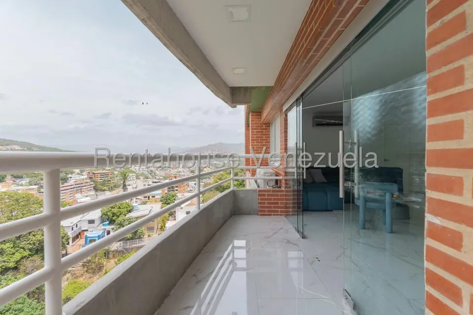 Apartamento (Penthouse) en Venta en Colinas de Los Chaguaramos, Distrito Metropolitano - 19