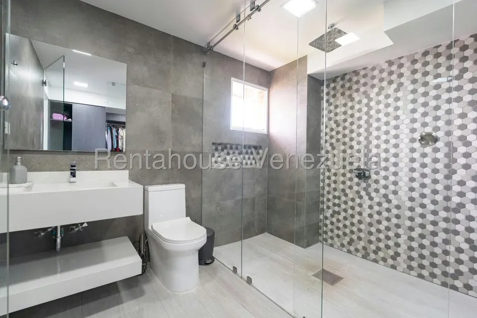 Apartamento (Penthouse) en Venta en Colinas de Los Chaguaramos, Distrito Metropolitano - 22