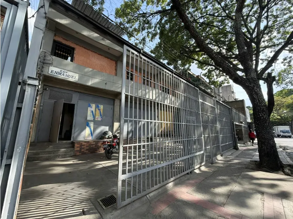 Vendo edificio comercial 780m2 Av. Roosevelt 0736 - 2