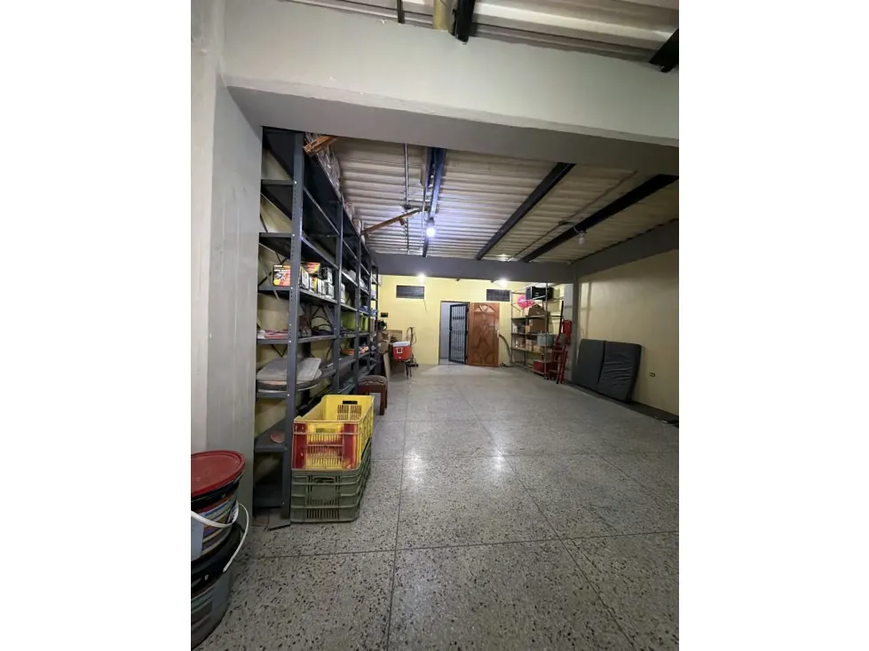 Vendo edificio comercial 780m2 Av. Roosevelt 0736 - 15