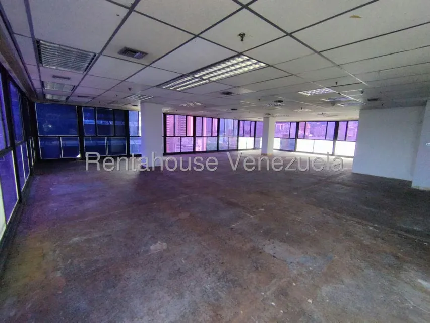 Oficina en Alquiler en Plaza Venezuela, Distrito Metropolitano - 6