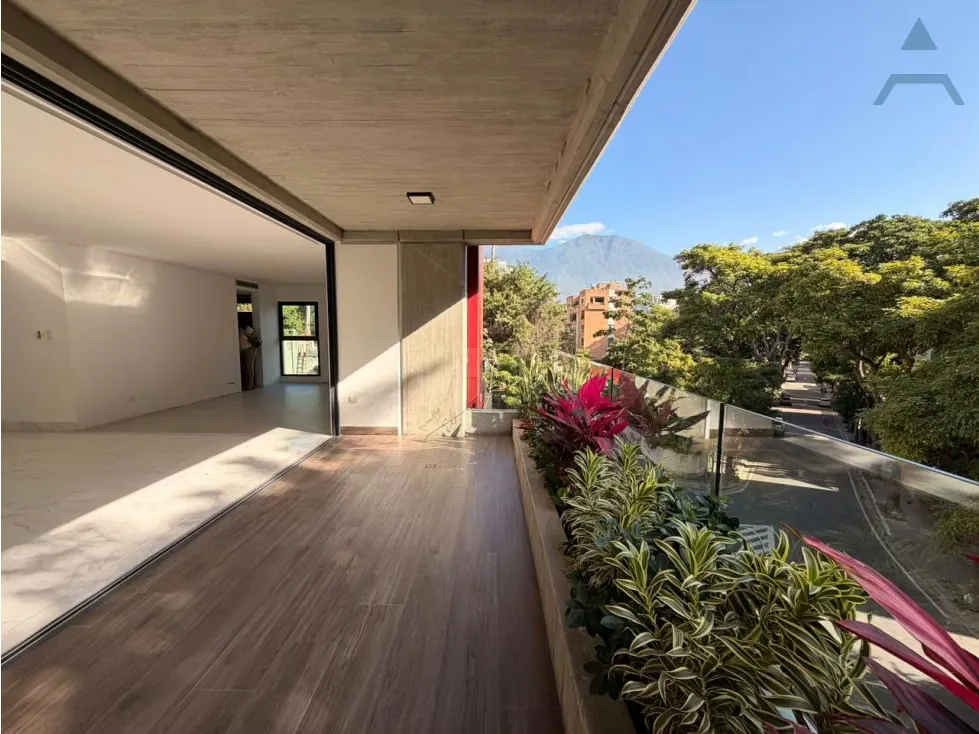 Se vende Apto PB 453,17m² 3h+s/3b+s/4p Los Naranjos de Las Mercedes - 9