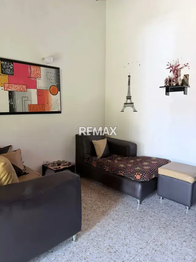 Venta casa de oportunidad Conj. Res. el Porvenir en Caucagua, a dos - 4