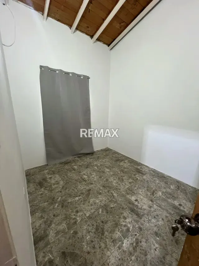 Hermosa y confortable casa en ALQUILER ubicada en Urb. Lomas de Santa Sofía. - 10