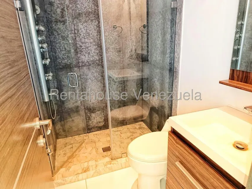 Apartamento (1 Nivel) en Alquiler en Lomas de Las Mercedes, Distrito Metropolitano - 15