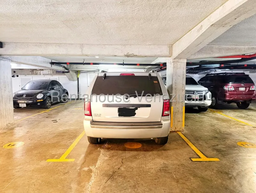 Apartamento (1 Nivel) en Alquiler en Lomas de Las Mercedes, Distrito Metropolitano - 30