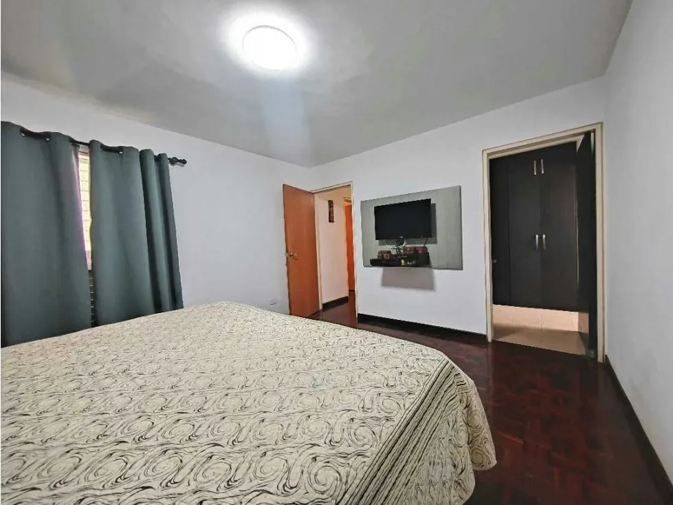 Se vende apartamento 205m2 Los Naranjos 4971 - 23