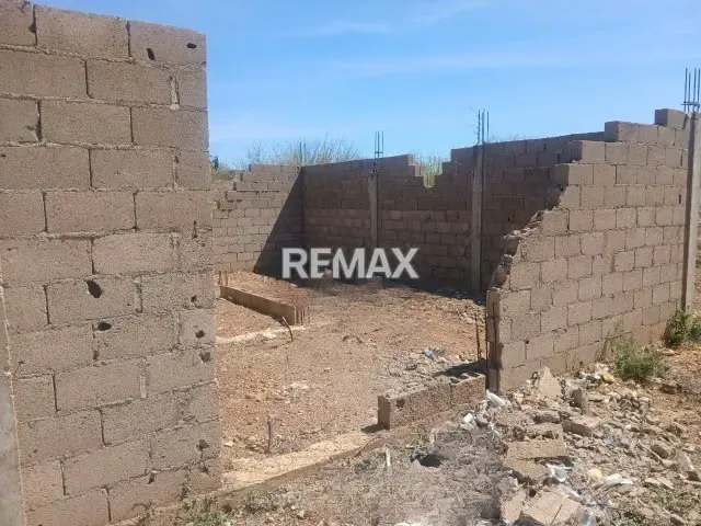Se Vende Terreno con Bienhechurias en la Vela de Coro Estado Falcón - 3
