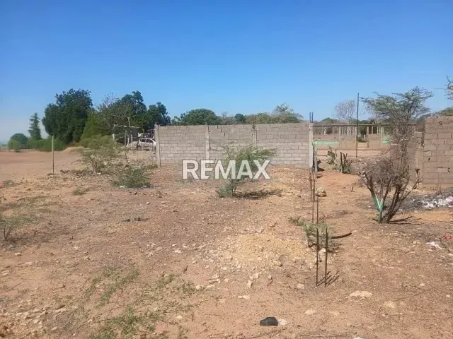 Se Vende Terreno con Bienhechurias en la Vela de Coro Estado Falcón - 7