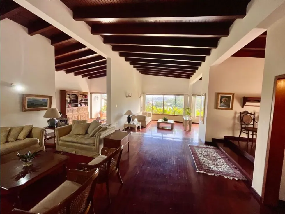 Vendo casa 900m2 8h+s/10b+s/4p Cerro Verde 4369 - 14