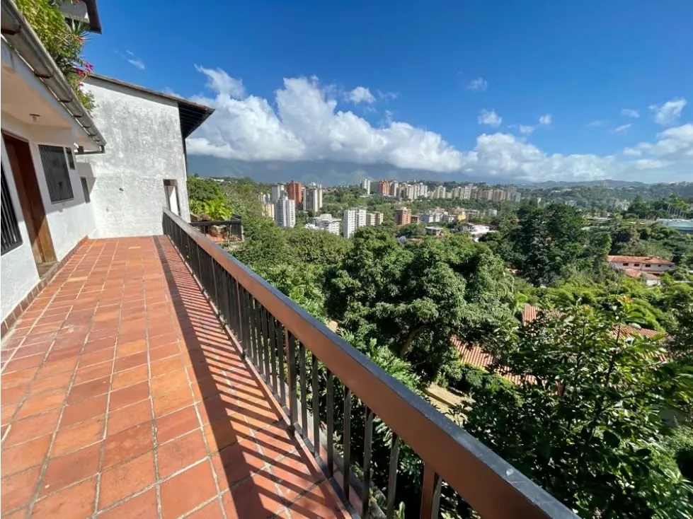Vendo casa 900m2 8h+s/10b+s/4p Cerro Verde 4369 - 5