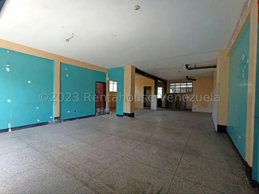 Comercial (Edificio) en Venta en Parroquia Juan de Villegas, Lara - 19