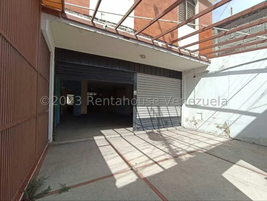 Comercial (Edificio) en Venta en Parroquia Juan de Villegas, Lara - 29