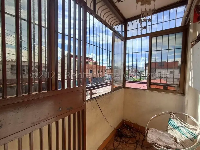 Comercial (Edificio) en Venta en Parroquia Juan de Villegas, Lara - 3