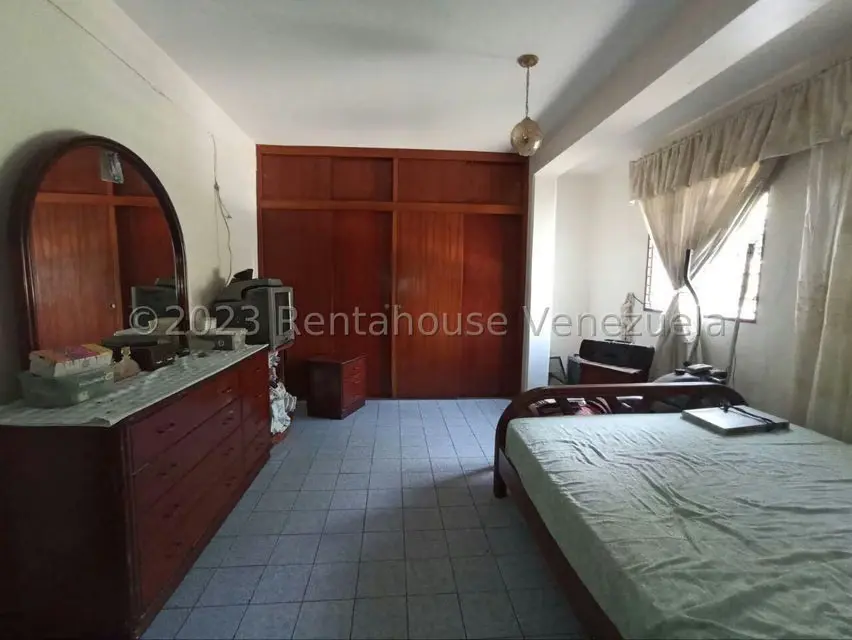 Comercial (Edificio) en Venta en Parroquia Juan de Villegas, Lara - 32