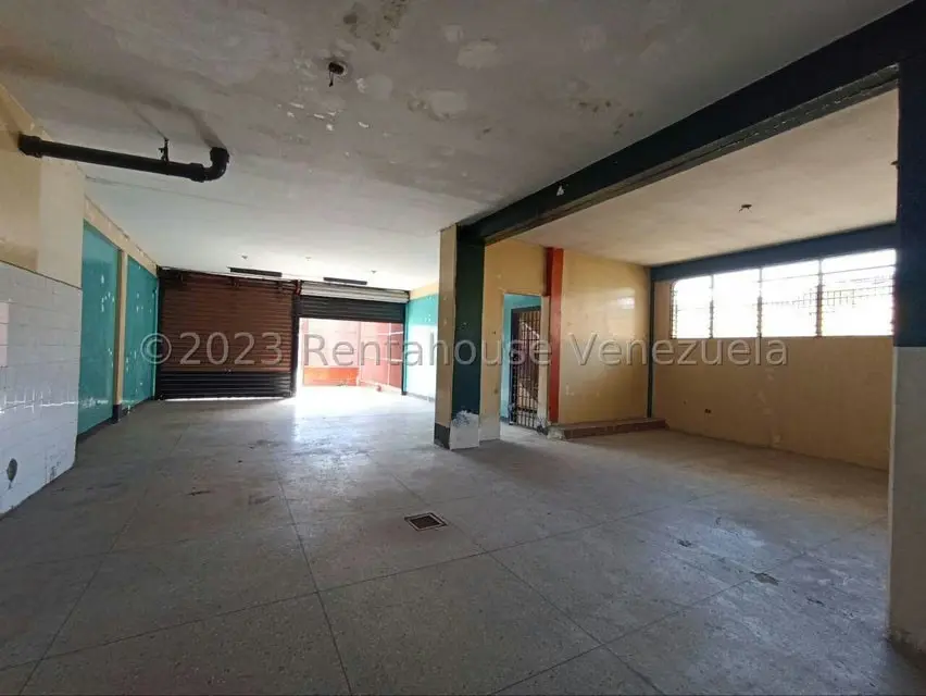 Comercial (Edificio) en Venta en Parroquia Juan de Villegas, Lara - 10