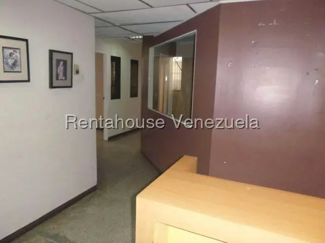 Oficina en Alquiler en La Urbina, Distrito Metropolitano - 2