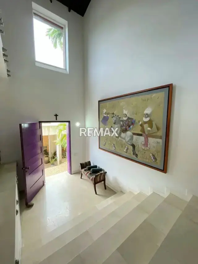 Casa residencial o comercial en Cumbres de Curumo