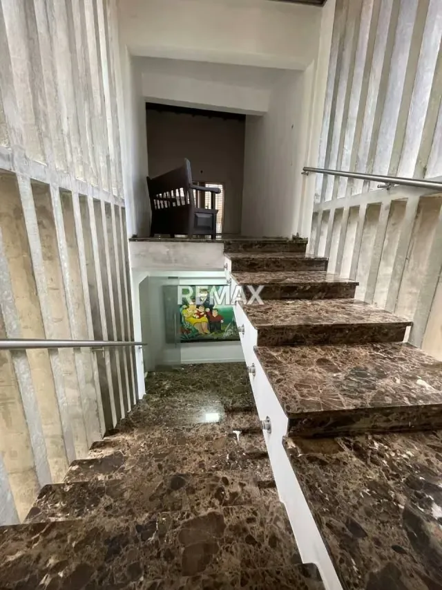 Casa residencial o comercial en Cumbres de Curumo - 10