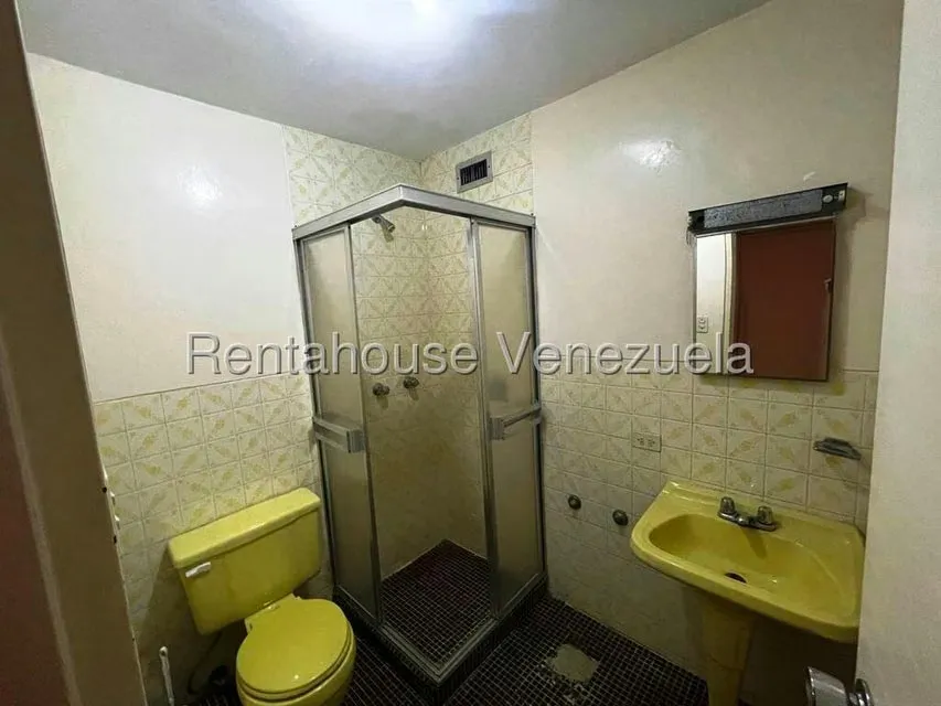 Apartamento (1 Nivel) en Venta en Colinas de La California, Distrito Metropolitano - 24