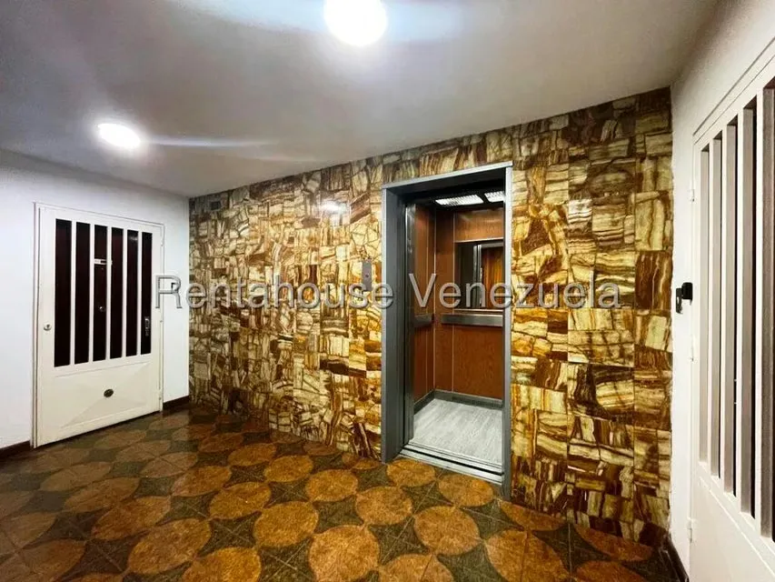 Apartamento (1 Nivel) en Venta en Colinas de La California, Distrito Metropolitano - 60