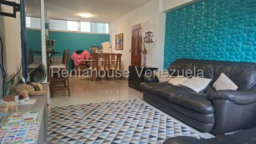 Apartamento (1 Nivel) en Venta en Colinas de Bello Monte, Distrito Metropolitano - 3