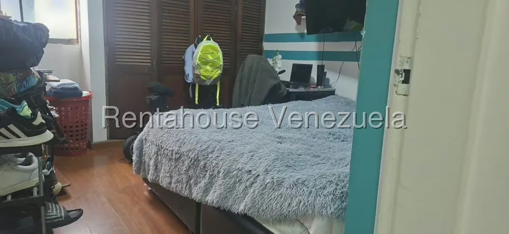 Apartamento (1 Nivel) en Venta en Colinas de Bello Monte, Distrito Metropolitano - 28