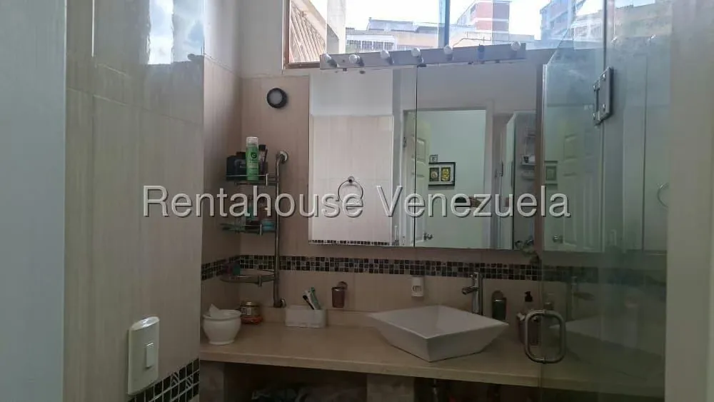 Apartamento (1 Nivel) en Venta en Colinas de Bello Monte, Distrito Metropolitano - 30