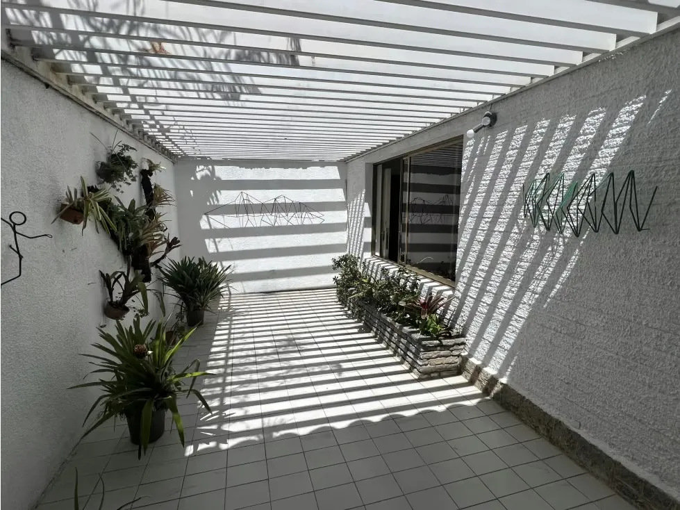 En Venta Casa Comercial en Altamira Av. Luis Roche Chacao - Caracas - 11