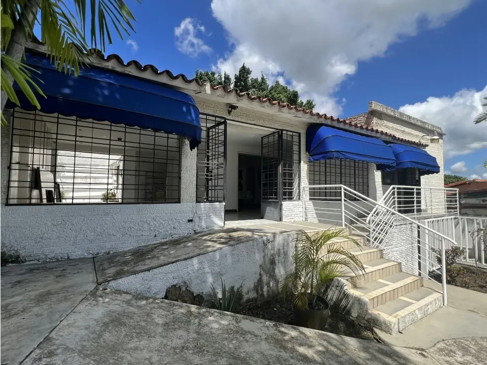 En Venta Casa Comercial en Altamira Av. Luis Roche Chacao - Caracas - 5