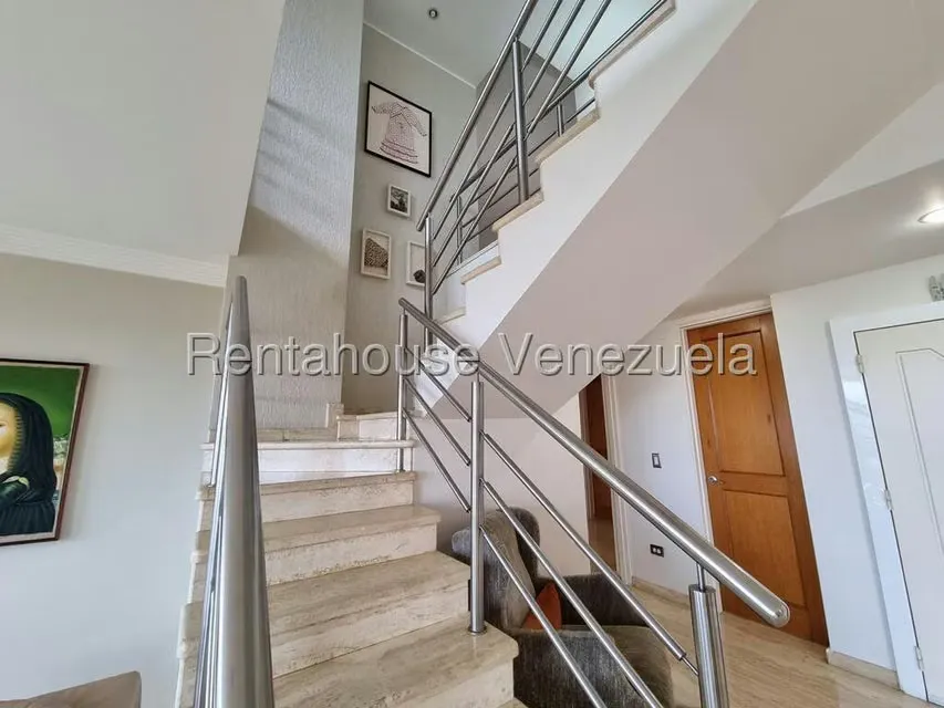 Apartamento (Duplex) en Venta en La Tahona, Distrito Metropolitano - 33