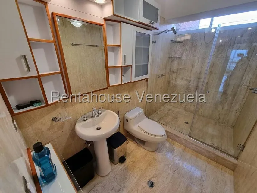 Apartamento (Duplex) en Venta en La Tahona, Distrito Metropolitano - 43