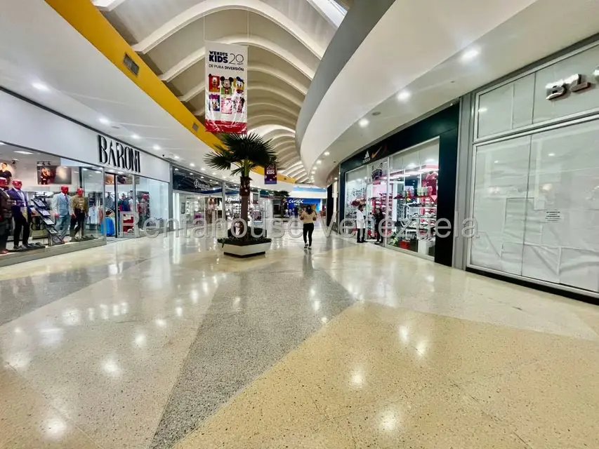 Local Comercial en Alquiler en El Cardon, Falcon - 3