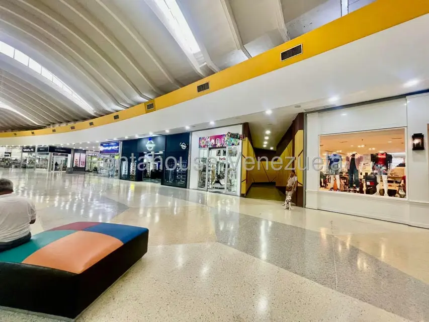 Local Comercial en Alquiler en El Cardon, Falcon - 4