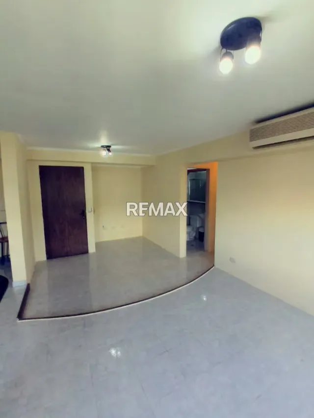 EN VENTA APARTAMENTO RESD SAUGAL LOS MANGOS - 6