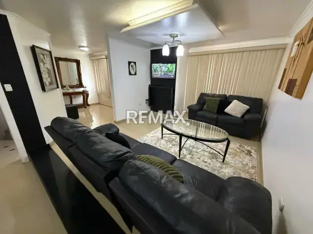 Town House en Alquiler Amoblado