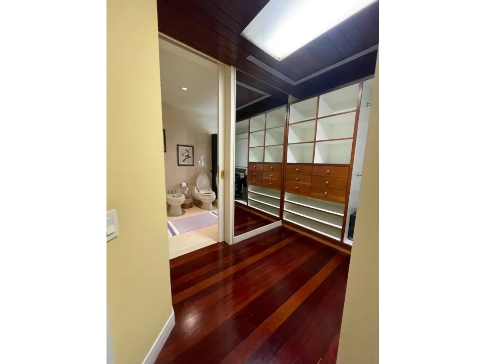 Se vende casa 841m2 Cerro Verde 7154 - 34