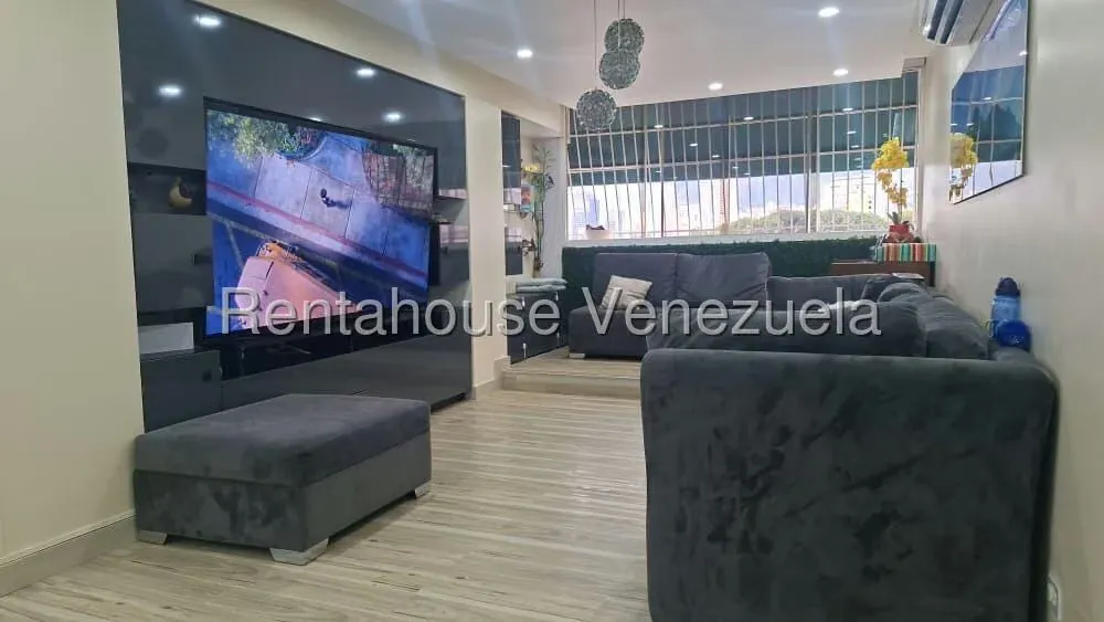 Apartamento (1 Nivel) en Venta en Colinas de Bello Monte, Distrito Metropolitano - 4