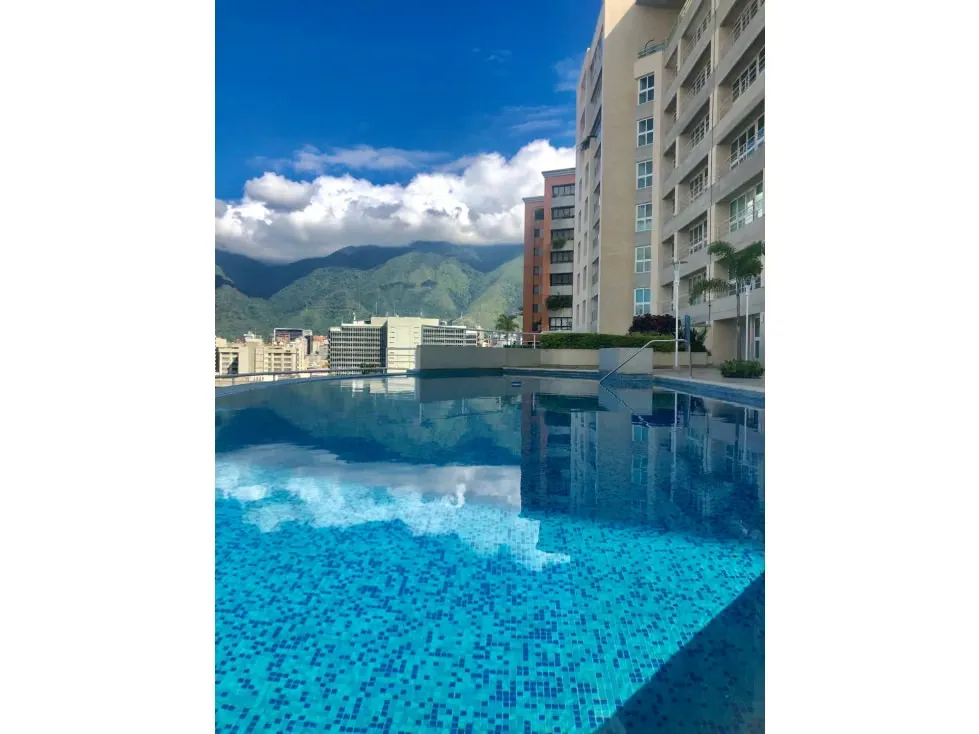 Vendo Ph 208m2 Lomas de Las Mercedes 2150 - 2