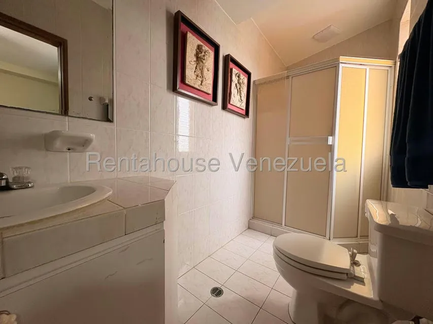 Apartamento (1 Nivel) en Alquiler en Avenida El Milagro, Zulia - 29