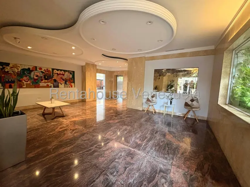 Apartamento (1 Nivel) en Alquiler en Avenida El Milagro, Zulia - 3