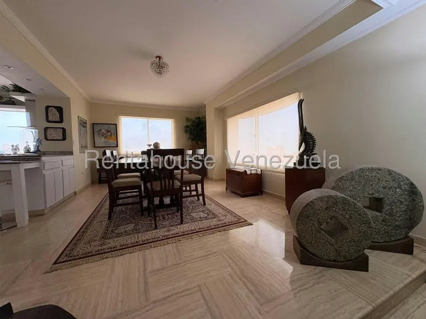 Apartamento (1 Nivel) en Alquiler en Avenida El Milagro, Zulia - 8