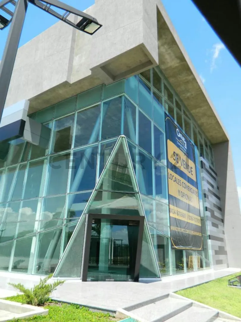 CENTRO COMERCIAL EN VENTA C.C Suata, Unare II Calle Neveri - 14