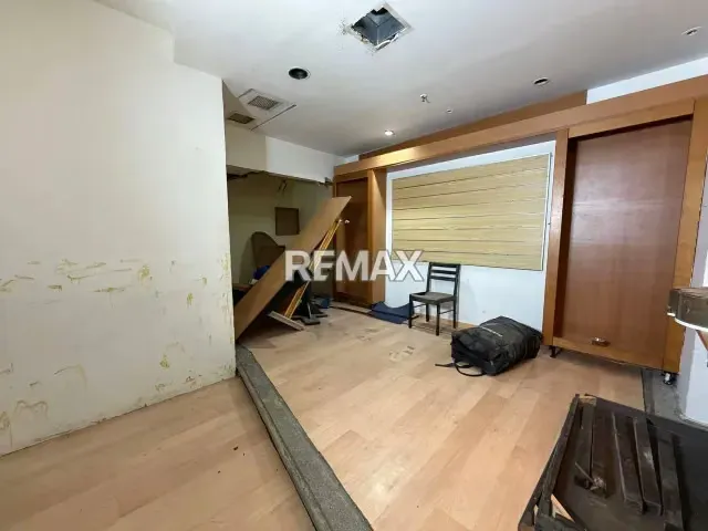 Alquiler de Local comercial 56,10 m², en La Lagunita - 3