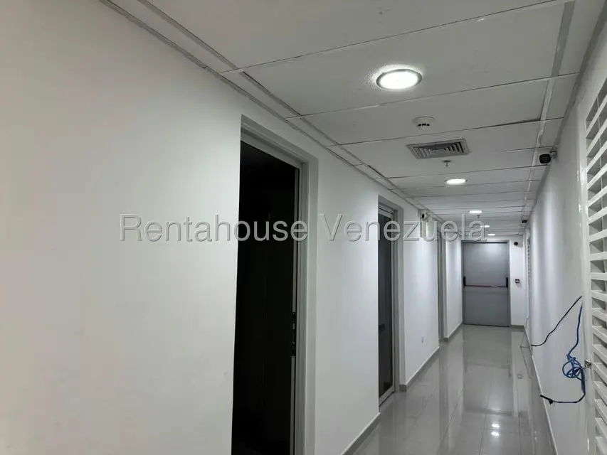 Oficina en Venta en Los Dos Caminos, Distrito Metropolitano - 10
